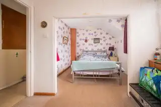 35 Downhill AvenueImage 18