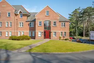 Apartment 39 Sandown Manor 84A Sandown RoadImage 3