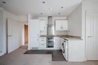 Apartment 39 Sandown Manor 84A Sandown RoadImage 14