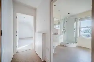 Apartment 39 Sandown Manor 84A Sandown RoadImage 19