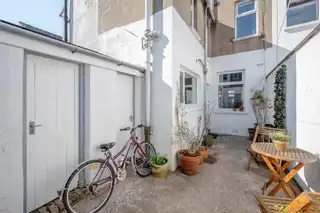 15 Ferguson DriveImage 18