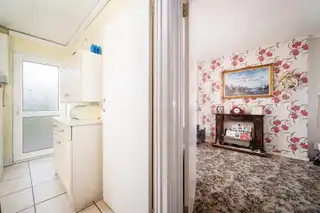 27 Thornhill ParadeImage 6