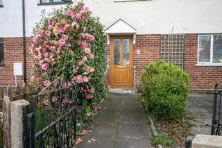 27 Thornhill ParadeImage 2