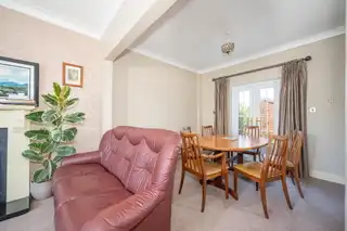 22 Irwin CrescentImage 7