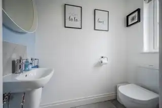 13 Castlegowan CrescentImage 6