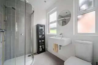 Apartment 2 27 Wandsworth RoadImage 9