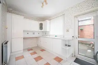 11 Lichfield AvenueImage 9
