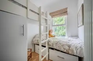 8 Belmont ParkImage 23