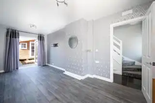 14 Lisavon DriveImage 9