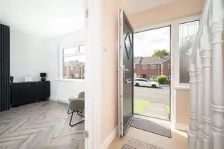 1A Ashmount ParkImage 4