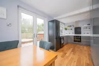 2 Abbey ParkImage 7