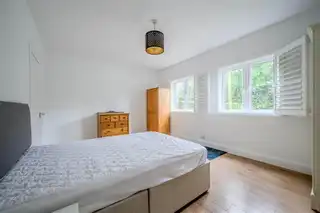 Flat 2 5 HolyroodImage 12