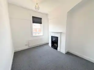 24 Eastleigh CrescentImage 9