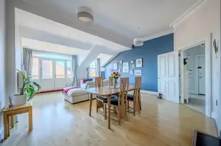 Apt 14 16 Annadale AvenueImage 8
