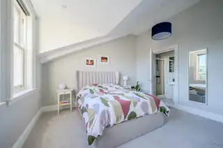Apt 14 16 Annadale AvenueImage 12