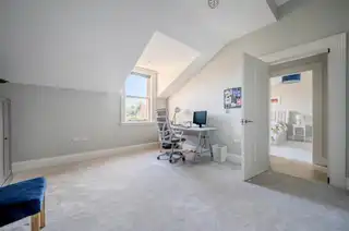 Apt 14 16 Annadale AvenueImage 15