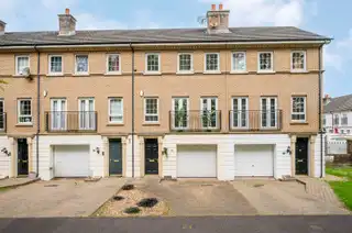 Image 1 for 31 Leathem Square