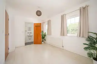 31 Leathem SquareImage 21