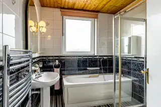 144 Belmont RoadImage 20