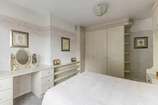 144 Belmont RoadImage 15