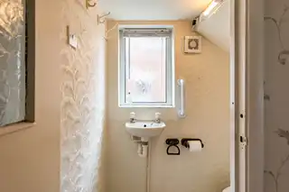 144 Belmont RoadImage 9