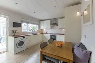 8 Orchard DriveImage 14
