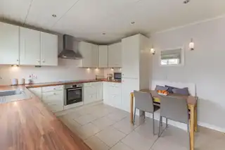 8 Orchard DriveImage 12