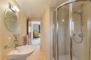 8 Orchard DriveImage 29