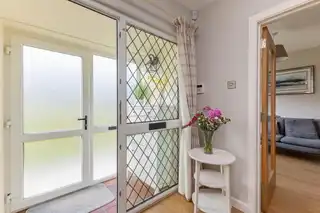 8 Orchard DriveImage 4