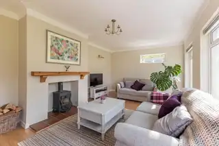 8 Orchard DriveImage 7