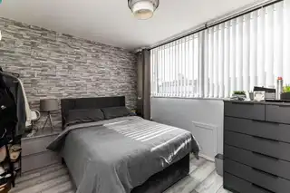 11 Dermott GreenImage 13
