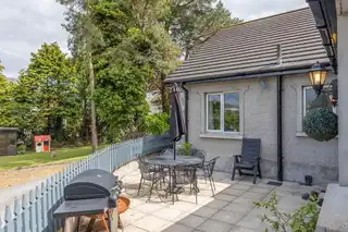 53 Hillsborough RoadImage 39