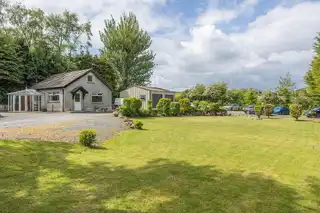 53 Hillsborough RoadImage 28