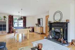 53 Hillsborough RoadImage 8