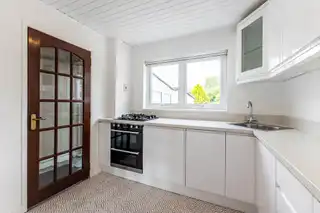 22 Park CrescentImage 6