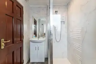 22 Park CrescentImage 8