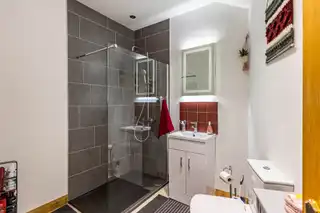 17A Monlough RoadImage 10