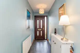 22 Castlehill CrescentImage 2