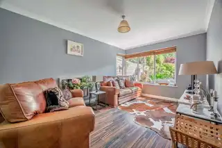 3 Regency ParkImage 6