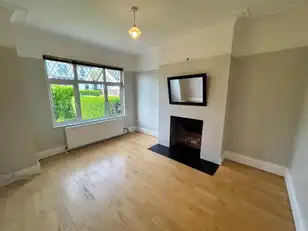 14 Hazeldene GardensImage 3