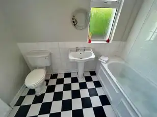 14 Hazeldene GardensImage 7