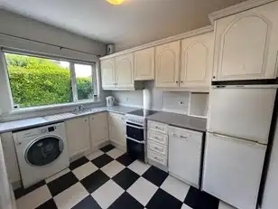 14 Hazeldene GardensImage 6
