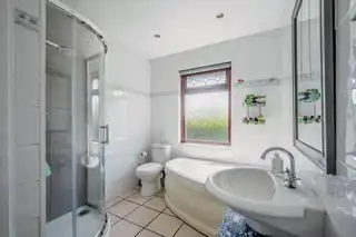 24 Lawnbrook DriveImage 17