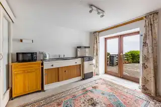 21 Warren RoadImage 12