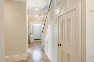 110 Shore RoadImage 19