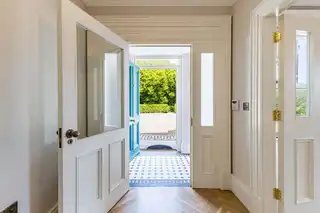 110 Shore RoadImage 7
