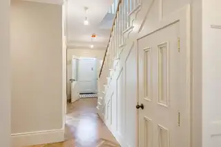 110 Shore RoadImage 19