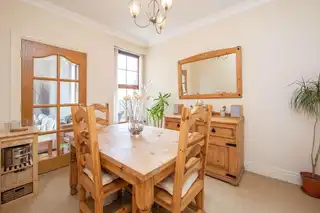 67A Warren RoadImage 6