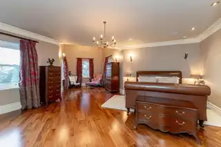 138 Warren RoadImage 37