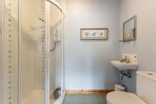 21 Cove AvenueImage 18
